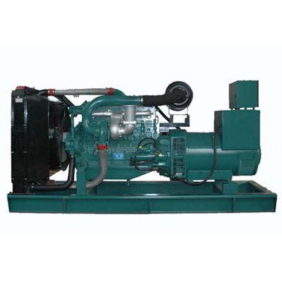 20kw國(guó)產(chǎn)大宇柴油發(fā)電機(jī)組-國(guó)產(chǎn)大宇4缸柴油機(jī)DW3.2-D4柴油發(fā)電機(jī)組,缸徑/行程：98/105mm,柴油發(fā)電機(jī)組水冷發(fā)動(dòng)機(jī)功率25KW,柴油發(fā)電機(jī)組配套馬拉松斯坦福發(fā)電機(jī)。廠價(jià)直銷(xiāo)歡迎選購(gòu)：13773399855。