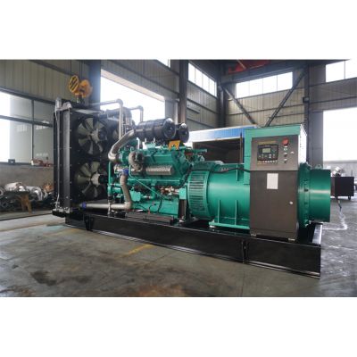 1600kw南通股份柴油發電機組-南通股份12缸柴油機NCG12V2483柴油發電機組,缸徑/行程：165/190mm,柴油發電機組水冷發動機功率1826KW,柴油發電機組配套馬拉松斯坦福發電機。廠價直銷歡迎選購：13773399855。