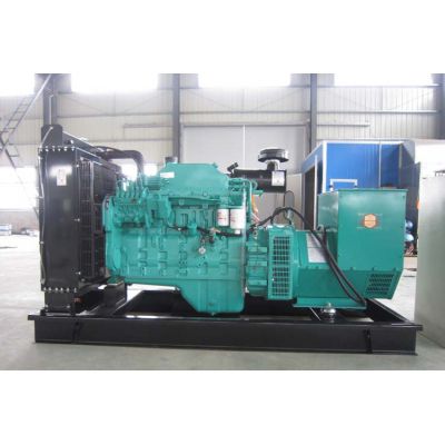 150kw東風康明斯柴油發電機組-東風康明斯6缸柴油機6CTA8.3-G2柴油發電機組,缸徑/行程：114/135mm,柴油發電機組水冷發動機功率163KW,柴油發電機組配套馬拉松斯坦福發電機。廠價直銷歡迎選購：13773399855。